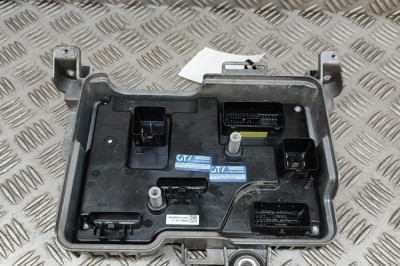 TESLA MODEL 3 2021 OEM: 1583991-01-C,1497324-00-G,1569303-00-A,1497319-00-D SKU: 28258604 foto