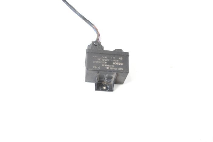 Bujie incandescentă JAGUAR XF X250 2009 OEM: 9X2Q-12B533-BB,0281003048 | 4210033