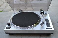 Pick up Dual DTJ 301 USB (copie Technics SL 1210)