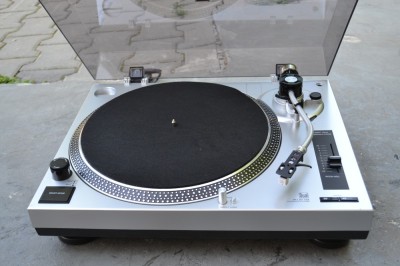 Pick up Dual DTJ 301 USB (copie Technics SL 1210) foto