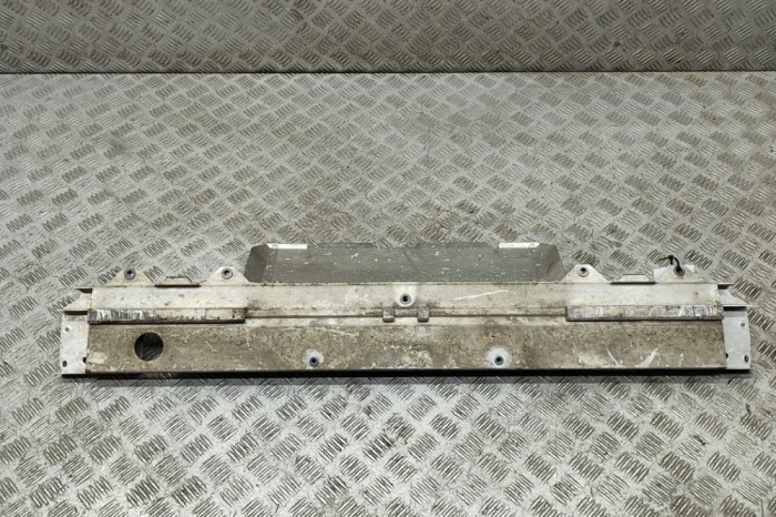 Suport radiator ASTON MARTIN DB11 2022 OEM: HY53-8052-AF | 25907027
