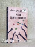 Pisica printre porumbei - Agatha Christie