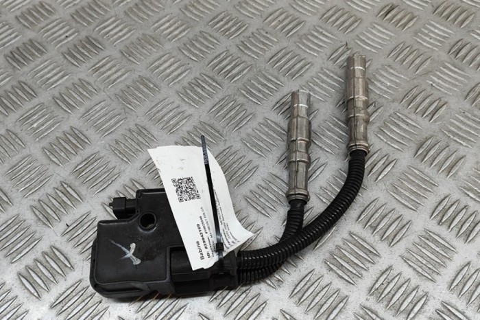 Bobina de inducție de &icirc;naltă tensiune MERCEDES-BENZ S W220 2000 OEM: A0001587803,0221503035,A1121500418,0356912954 29942169