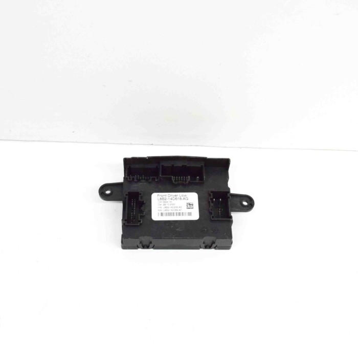 Modul de control ușă dreapta față JAGUAR I-PACE X590 2020 OEM: L8B2-14D618-AG,L8B2-14C235-AE,L8B2-C064-AF1 20842022