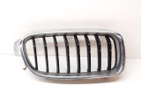 Grila dreapta față BMW 3 F30, F80 2013 OEM: 7260498 13876214