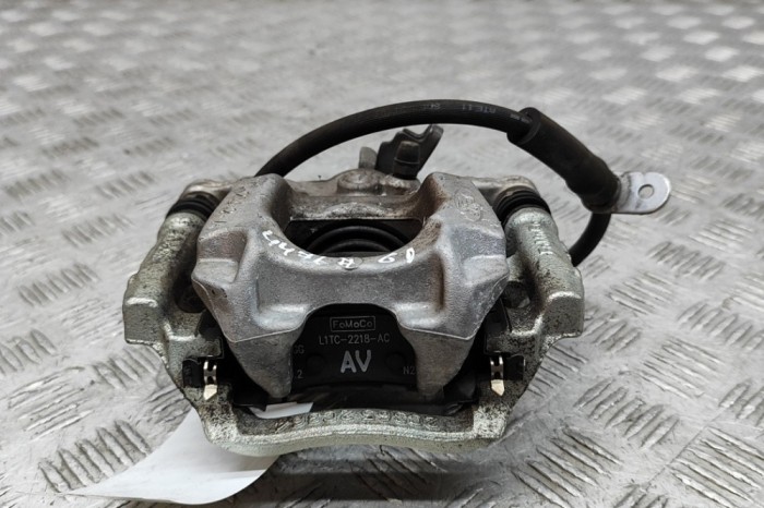 Etrier de fr&acirc;nă dreapta spate FORD PUMA J2K, CF7 2022 OEM: L1TC-2552-A 25289432