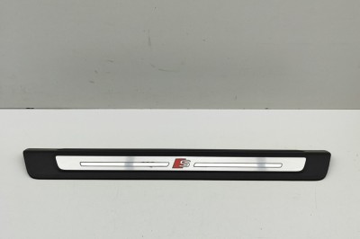 Ornament prag dreapta față AUDI Q5 FY 2017 OEM: 80A947418 | 31798189 foto