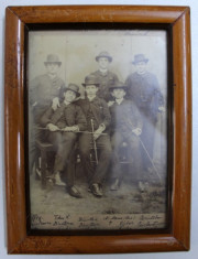 FOTOGRAFIE DE GRUP CU ELEVII CLASEI A V-A DE LA LICEUL SFANTUL GHEORGHE DIN BUCURESTI , FACUTA DE PROFESORUL WALCH , DATATA IUNIE , 1888 foto