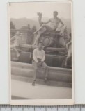 bnk foto Turist pe terasa Castelului Peles - 1962