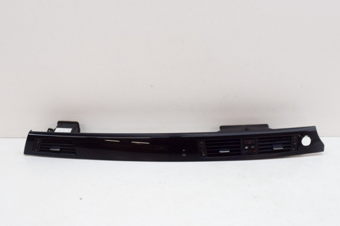 Gura de ventilație planșa de bord BMW 3 Coupe E92 2006 OEM: 9123299,9130447,9130451,6985893 12233737