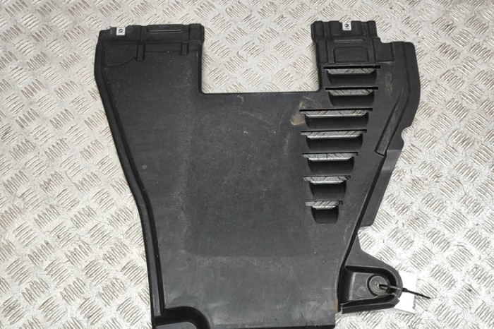 Scut motor central spate MERCEDES-BENZ GLE W167 2023 OEM: A1676803807,A1676803707 | 32042412
