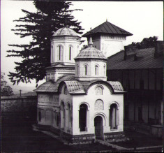 HST P2/672 Poză biserica mănăstirii Arnota 1982 foto