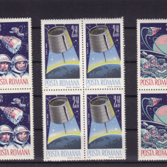 ROMANIA 1965 LP 611 COSMONAUTICA BLOCURI DE 4 TIMBRE MNH