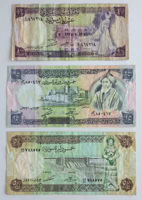 Lot 3 bancnote Syria - 10/25/50 Pounds 1991 foto
