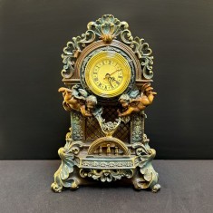 Ceas decorativ din rășină 35 cm