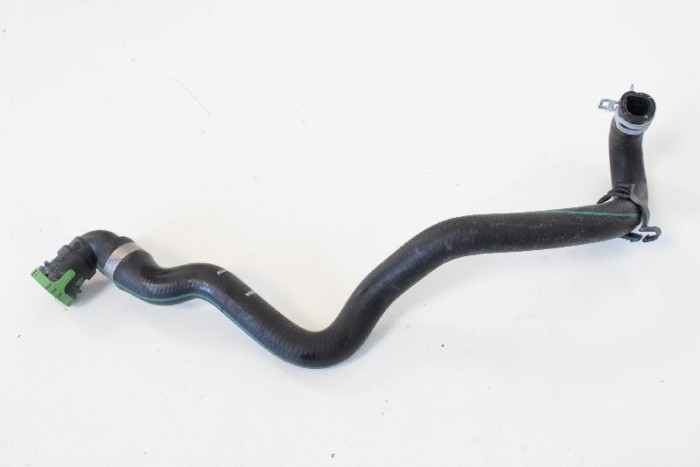 Furtun de lichid de răcire VOLVO V40 Hatchback 2016 OEM: 31338760 10030236