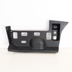 Ornament inferior planșa de bord TESLA MODEL S 2014 OEM: 6007716-00-C,1009478-00-C 10055004