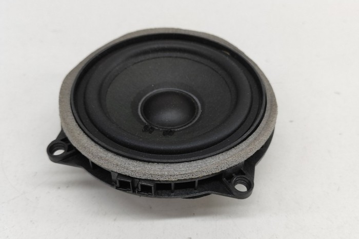 Difuzor ușă dreapta spate BMW iX1 U11 BEV 2023 OEM: 5A06FC5 28088340