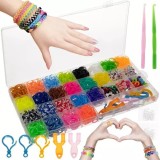 Cumpara ieftin Kit de confectionare bratari, 23 culori benzi de cauciuc, 1500 piese, carlige, carabine, margele, pandantive si litere 27x13x2 cm - Multicolor, Kruzzel