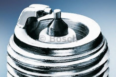 Bujie ALFA ROMEO 146 (930) (1994 - 2001) BOSCH 0 241 245 641 foto