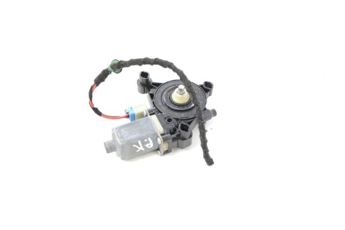 Motor macara geam ușă st&acirc;nga față VW GOLF VII 5G1, BQ1, BE1, BE2 2017 OEM: 0130822077,5Q0959801C | 11256430