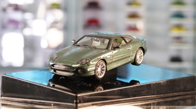 1994 Aston Martin DB7 - AUTOart 1/43 foto