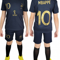 Echipament Copii 2024 -MBAPPE FRANTA- (6ANI-122,8ANI-134,10ANI-146, 12 ANI-158,S,M,L,XL,XXL)