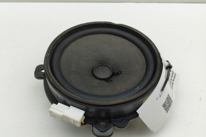 Difuzor ușă dreapta spate CHEVROLET CAPTIVA C100, C140 2007 OEM: 96673539 | 31545906