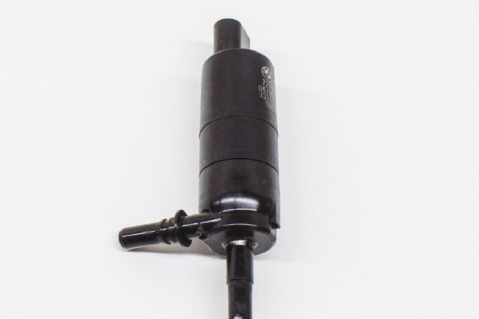 Motor rezervor lichid de parbriz BMW 4 Cabrio F33, F83 2018 OEM: 7217792,3323525,132640-11 11472771