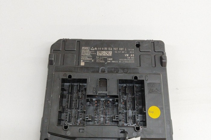 VW ID.3 E11 2021 OEM: 1EA937089L,1EA937089A,A3C08494602,A2C11974005,A2C11974103 SKU: 25631888