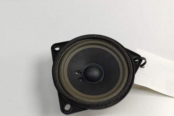 Difuzor ușă st&acirc;nga față PORSCHE CAYENNE 9Y0/9Y3 2019 OEM: 971035415E 30639274