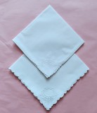 Lot de 2 batiste Vintage cu broderie manuala fina