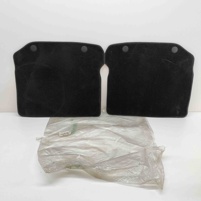 Set covorașe VW GOLF III 1H1 1991 OEM: 1J0061224E