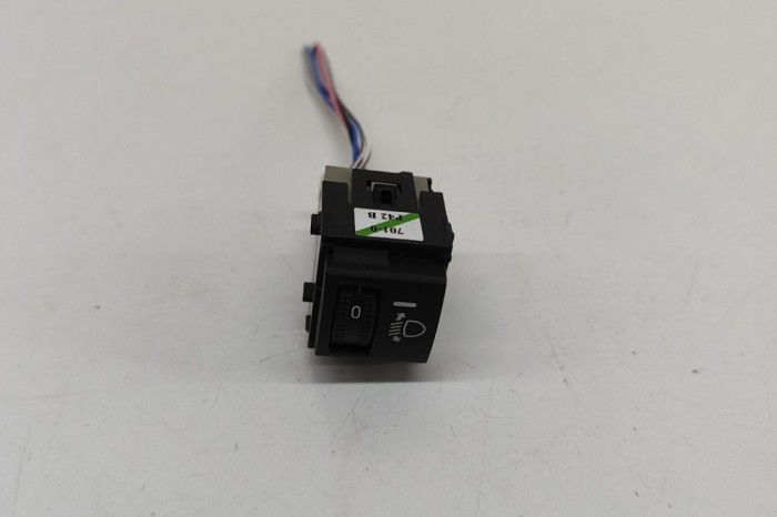 Comutator de reglare &icirc;nălțime faruri TOYOTA YARIS CROSS MXP_ 2024 OEM: 84152-F4020 29565838
