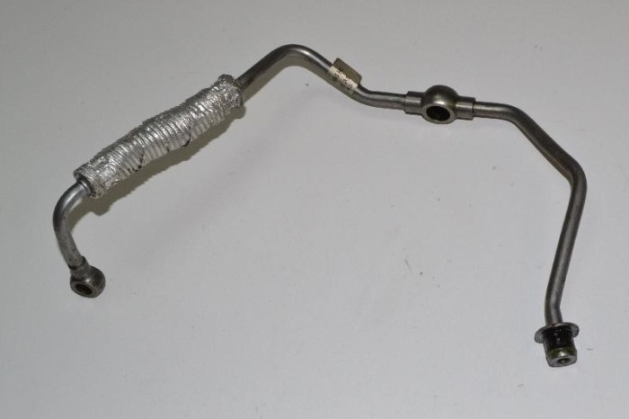 Furtun AUDI A6 4G2, C7, 4GC 2013 OEM: 059145771 2425279