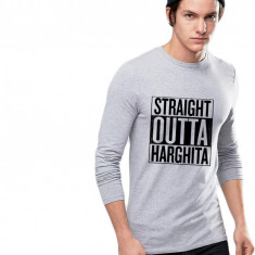 Bluza barbati gri cu text negru - Straight Outta Harghita - XL
