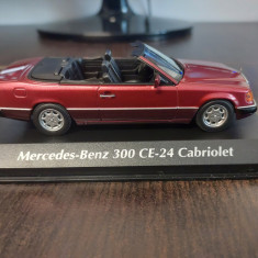 Macheta MERCEDES BENZ 300 CE-24 CABRIOLET 1991 - Minichamps, scara 1/43, noua.