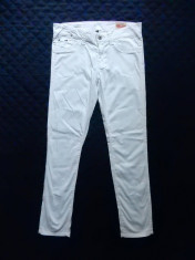 Tommy Hilfiger Denim Sophie Slim Classic White; marime 28/32, vezi dim.; ca noi foto