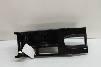 Suport de pahar HONDA e:Ny1 2024 OEM: 83430-31A-E0-20 | 31931747 foto