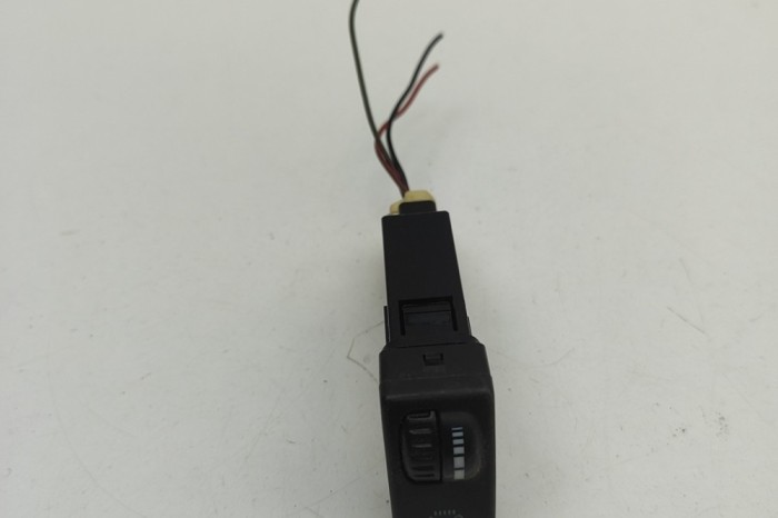 Buton de reglare intensitate luminoasă planșa de bord ISUZU D-MAX I TFR, TFS 2009 OEM: 8-97403-903-0 | 32052175
