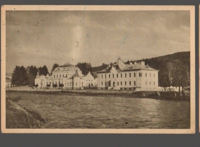 CPIB 15560 CARTE POSTALA - VATRA DORNEI. PE MALUL DORNEI, RPR, LIBRARIA NOASTRA foto