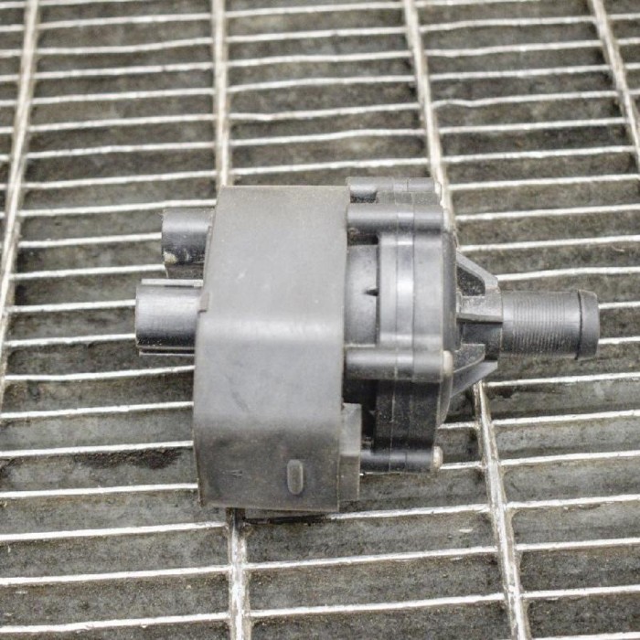 Pompa de apa auxiliara TESLA MODEL X 2016 OEM: 1035348-00-F 10042755