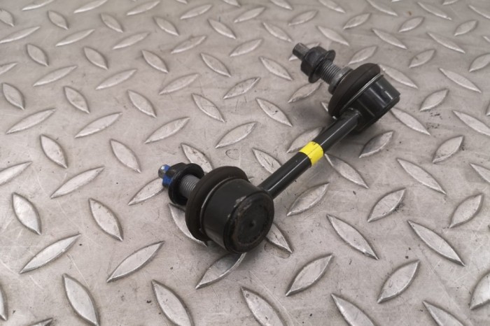 Bieleta stabilizatoare dreapta spate KIA EV6 CV 2021 26605819