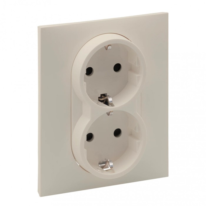 Priza schuko dubla 2X2P+T protectie copii Legrand Suno ivoar 721226