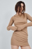 MUUV. rochie LIGHT RIB culoarea maro, mini, mulată