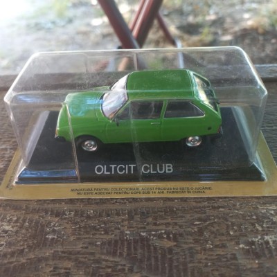 Macheta Oltcit Club - Masini de legenda scara 1:43 foto