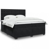 Cumpara ieftin Pat box spring cu saltea, negru, 200x200 cm, catifea