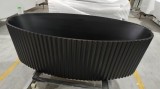 Cadă Freestanding Neagră &bdquo;Ribbed Elegance&rdquo;