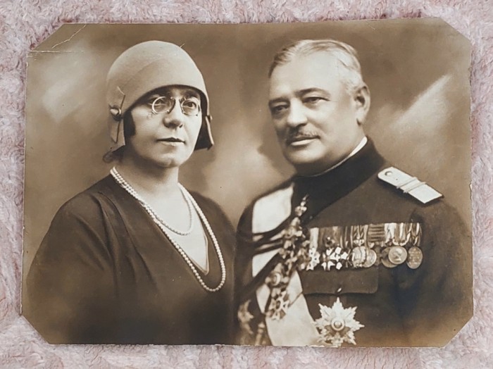 Fotografie General Ernest Brosteanu si sotia Olga + doua documente