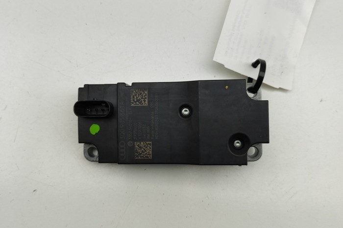 Unitate de control blocare direcție AUDI Q5 FY 2017 OEM: 3Q0905861A,3357540104 | 31798040